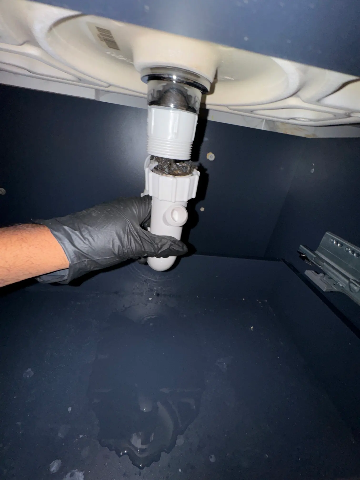Fast blocked drain plumber in Quakers Hill